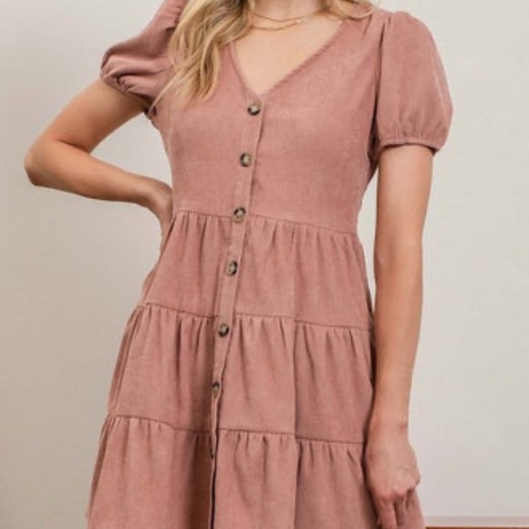 Elegant Pink Button-Down Dress - Picture 1 of 3